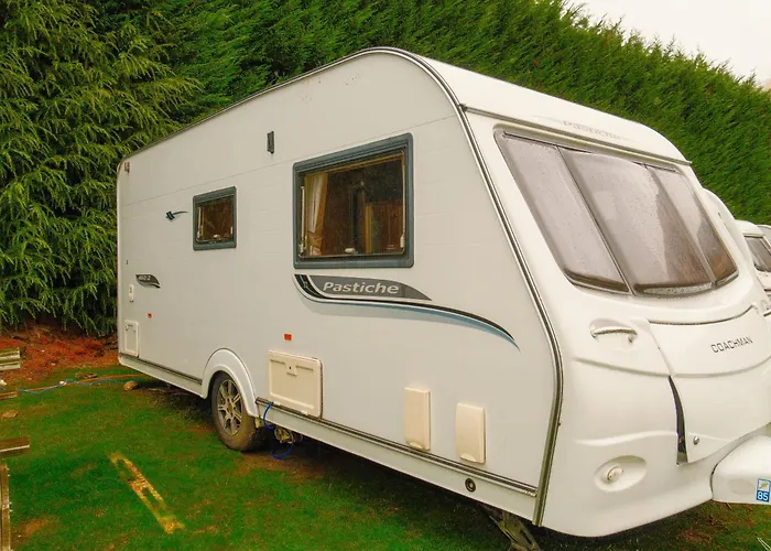 Sundale Caravan Retreat 2 Berth - *