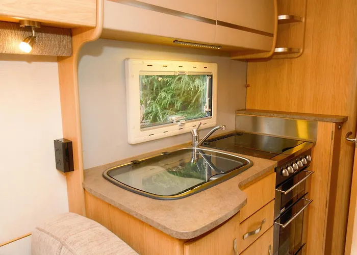 Sundale Caravan Retreat 2 Berth - *