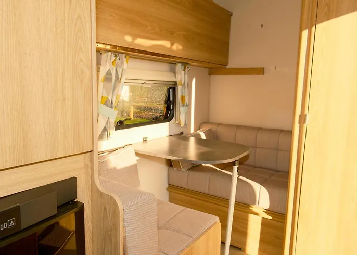 Sundale Caravan Retreat 2 Berth - *
