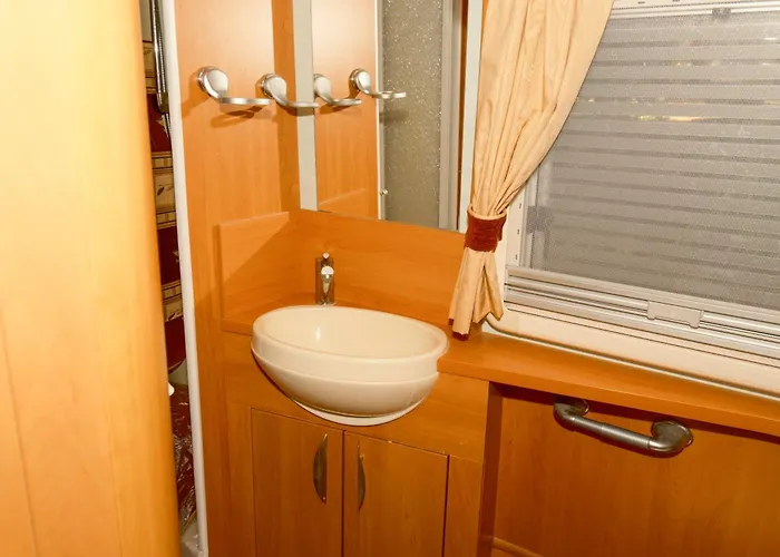 Sundale Caravan Retreat 2 Berth - Wanaka